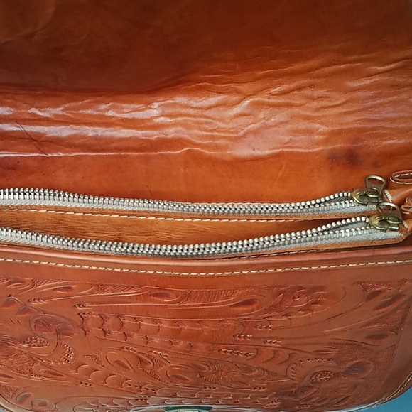 Vintage Leather Hand Tooled Crossbody Bag - Picture 3 of 5